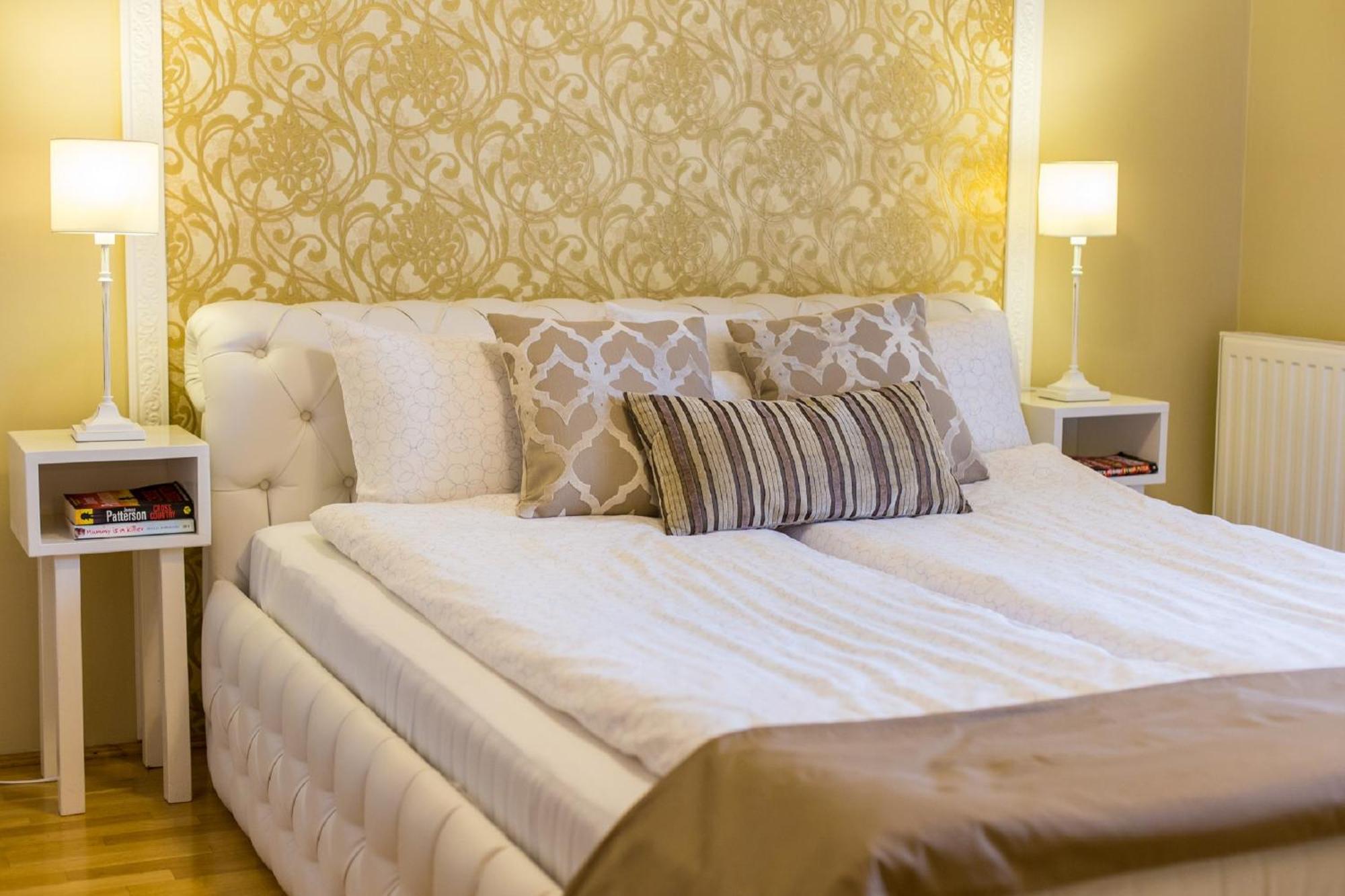 Colours Apartments Superior With Free Parking Budapest Exterior photo