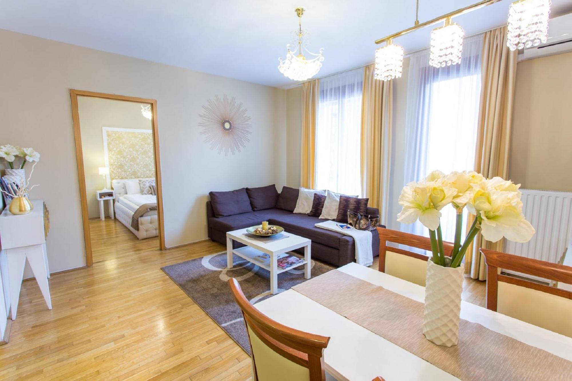 Colours Apartments Superior With Free Parking Budapest Exterior photo