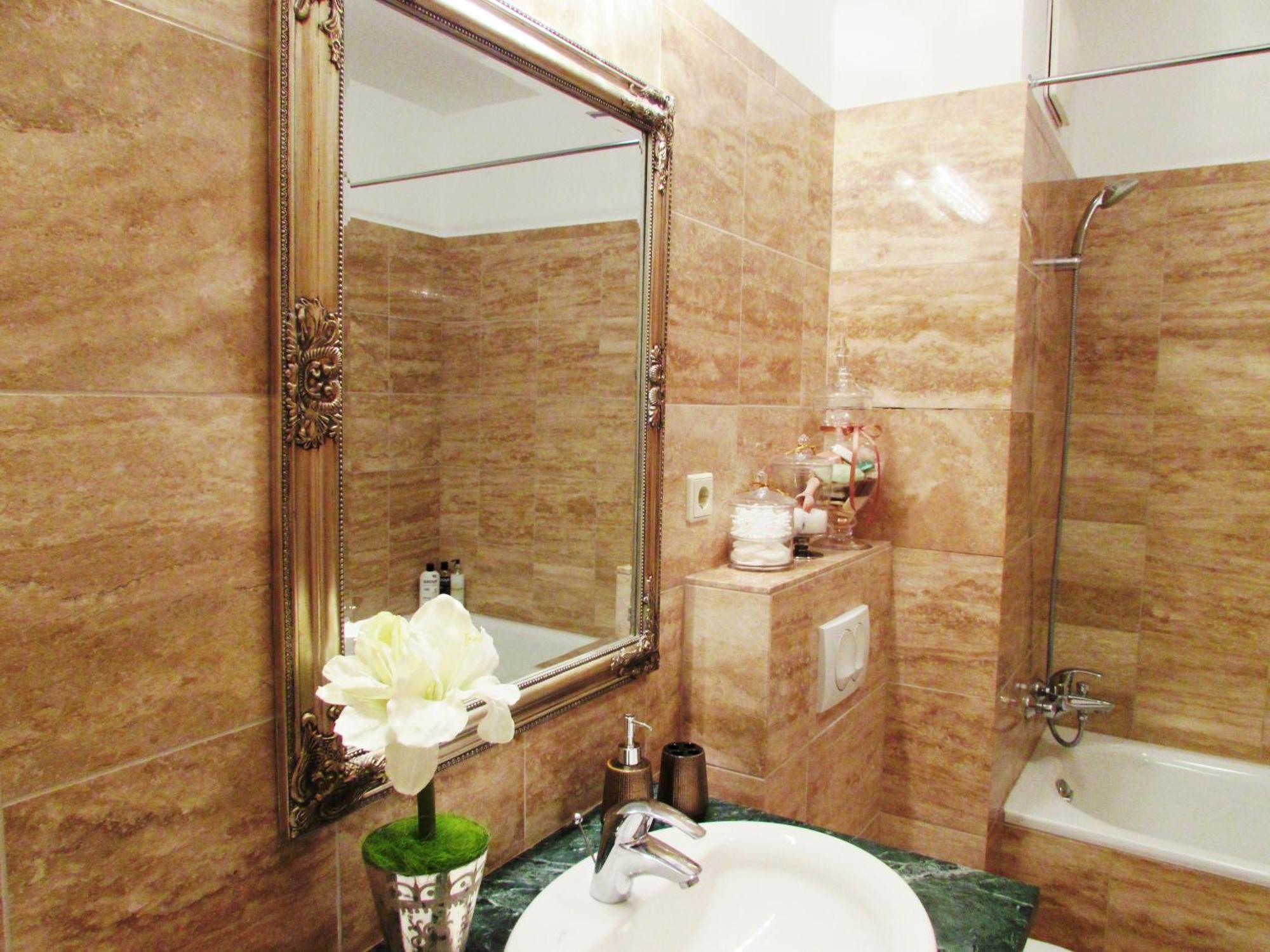 Colours Apartments Superior With Free Parking Budapest Exterior photo